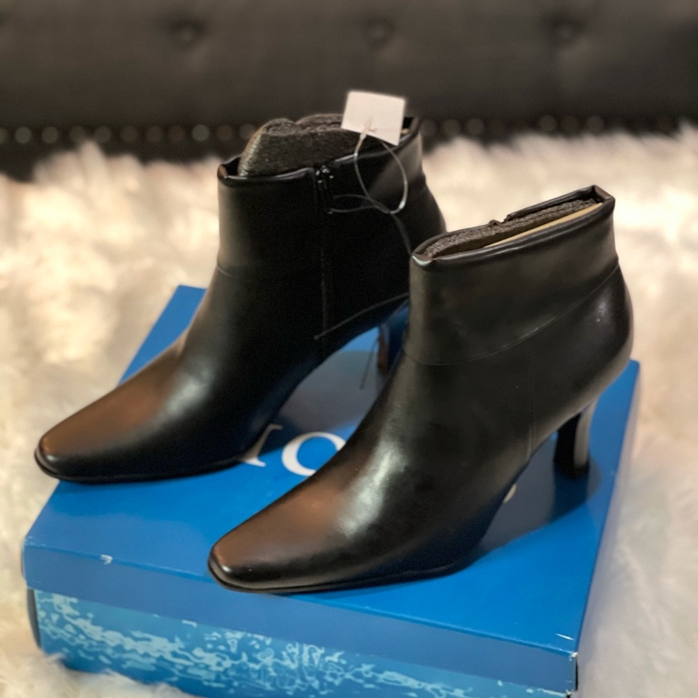 Rialto Black Boots
